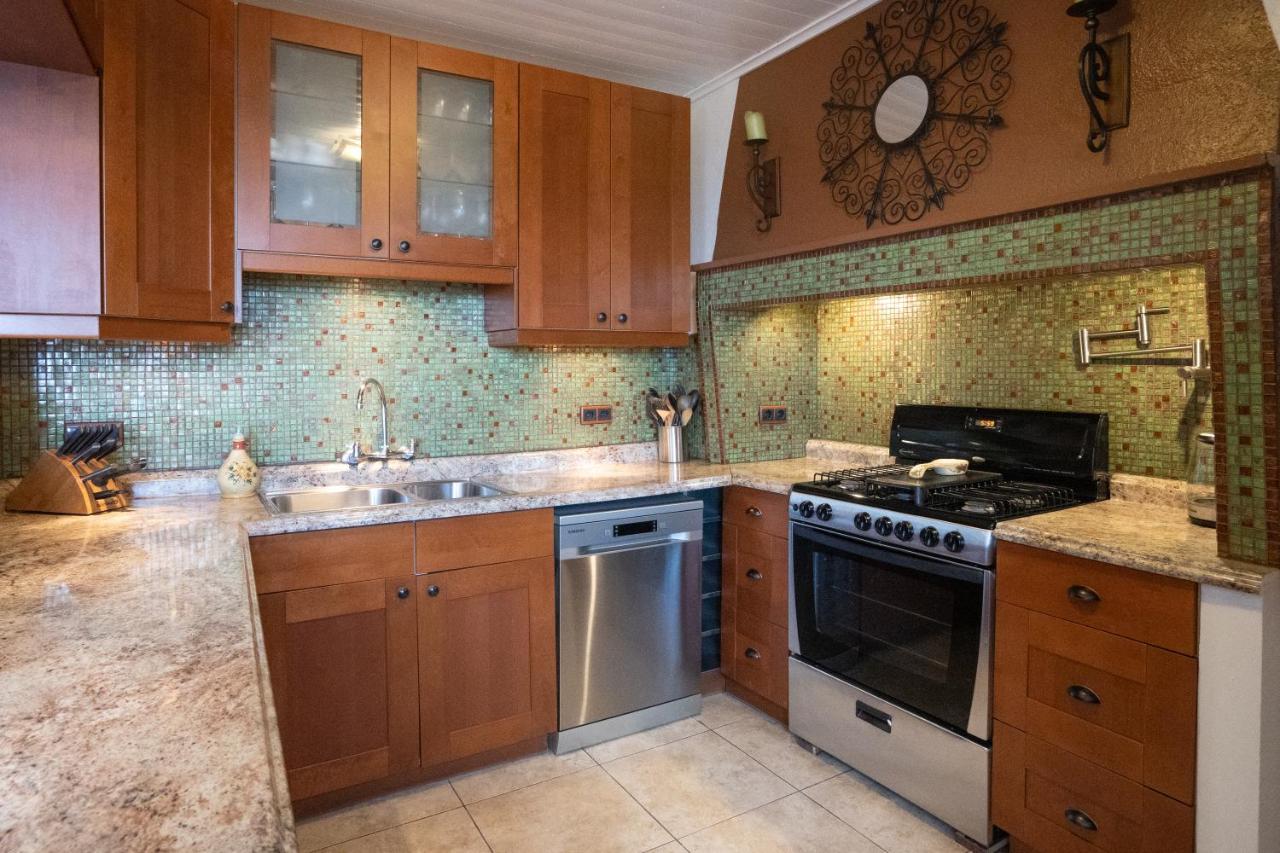 Quinta Pereirinha Farm - A Private 3 Bedroom Vacation Home, Close To Hiking W Ocean Views - Pico Island, Azores São Roque do Pico Eksteriør billede
